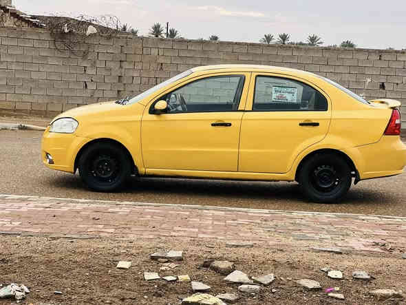 السلام عليكم افيو موديل 2008 سياره كفاله عامه مال جناي مصفره هيا وغرامات مكينه وكير جدا 1600 حداديه جديده تخم تاير كهربائيات كلها شغال تدفئه تبريد سنويه 2028 السعر 46 وبيها مجال قليل مكان السياره ميسان العماره رقم الهاتف ***********
