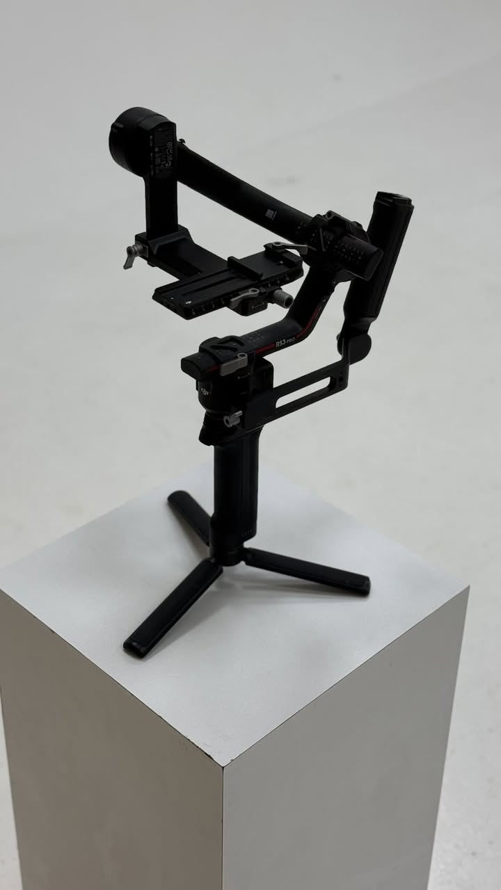 سلام عليكم ronin rs 3pro
للبيع نظيف جدا استخدام كلش قليل ونظافته كدامكم بالصور 
سعره 550 وبي مجال للشراي سبب البيع اريد اطور
 مكاني الناصريه توصيل متوفر 
تواصل وياي ع الخاص


**إذا كنت صاحب هذا الإعلان وتريد حذفه لأي سبب، رجاءا أرسل رسالة إلى الدعم الفني**