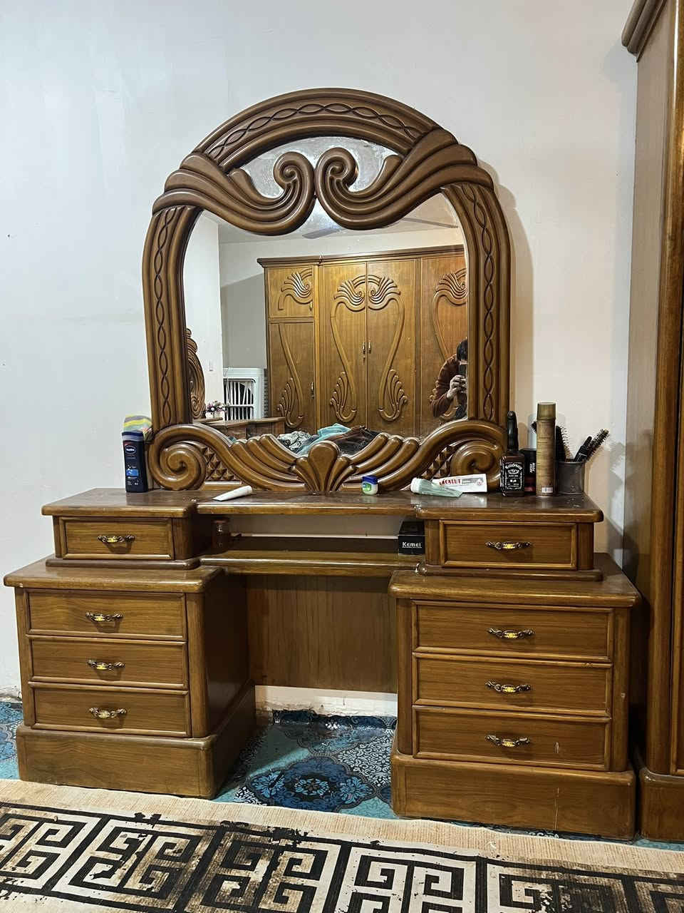 غرفه البيع صاج عراقي باب اول سعر مليون او نص ***********
