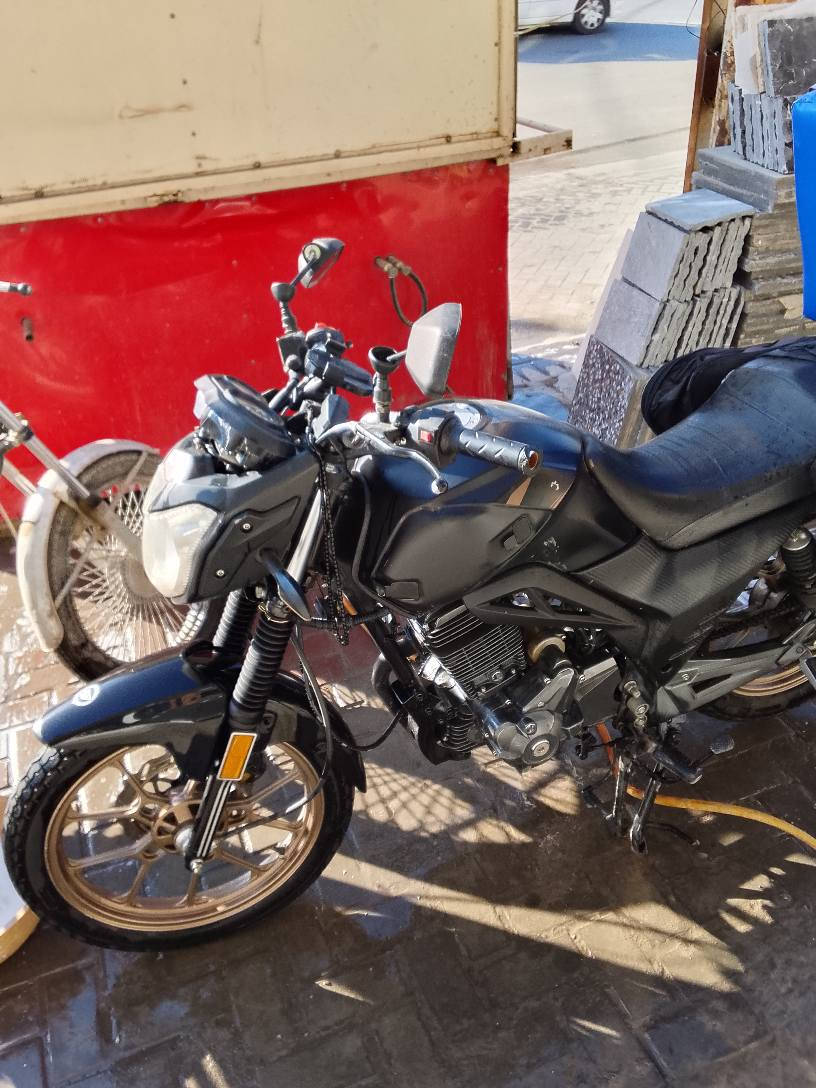 السلام عليكم دراجه RK مكينه تخبل صاروخ نضيفه مرقمه تحويل بنفس الوقت  بيهه نقوصات قليله للبيع سعر مليون و500 مستعجل عليهه مكاني حي الجهاد رقمي بي واتساب ***********
