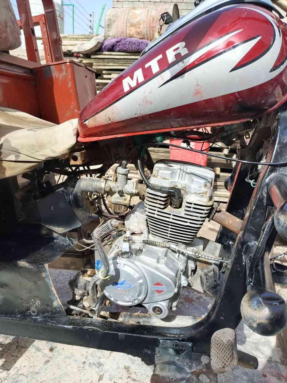 السلام عليكم ستوته ام تي ار ادوات مكفوله من السرقه محرك 23 نضيف اكسن الطش بجيس هوه ووتوايرا شاصي كفاله بدي نضيف شوفت عينك هربايات شقاله نكرا سلف باتري مال سياره سدر سوبر متيار تاير كدام جديد هوه ولويل سوته ما عوزها شي سعر ٧٠٠ وبيها مجال قليل مكاني بصره زبير حي شهداء رقمي ***********
