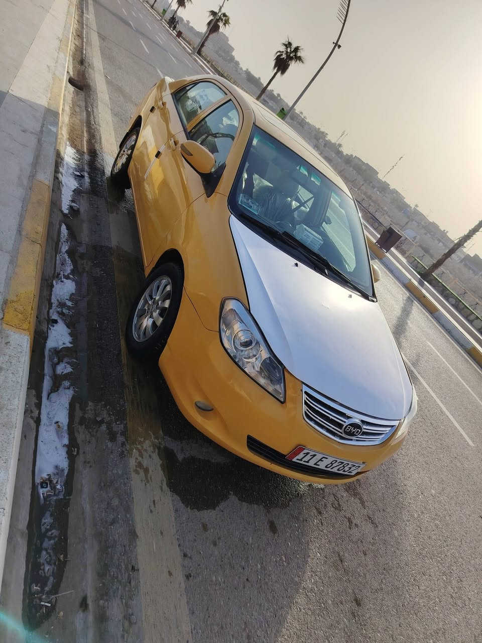 السلام عليكم ورحمة الله وبركاته سياره بي وايدي موديل ٢٠١٣ السياره جاهزه من كلشي كلها شغاله من كهربائيات  وصدر امامي خلي جديد مدوشمه كشنات وكاعيه دشبول  تايرات جدد تخم  مال جناي سياره بسمي  سعر ٦٢ وبي مجال  رقم الهاتف *********** مكاني ديالئ بعقوبه
