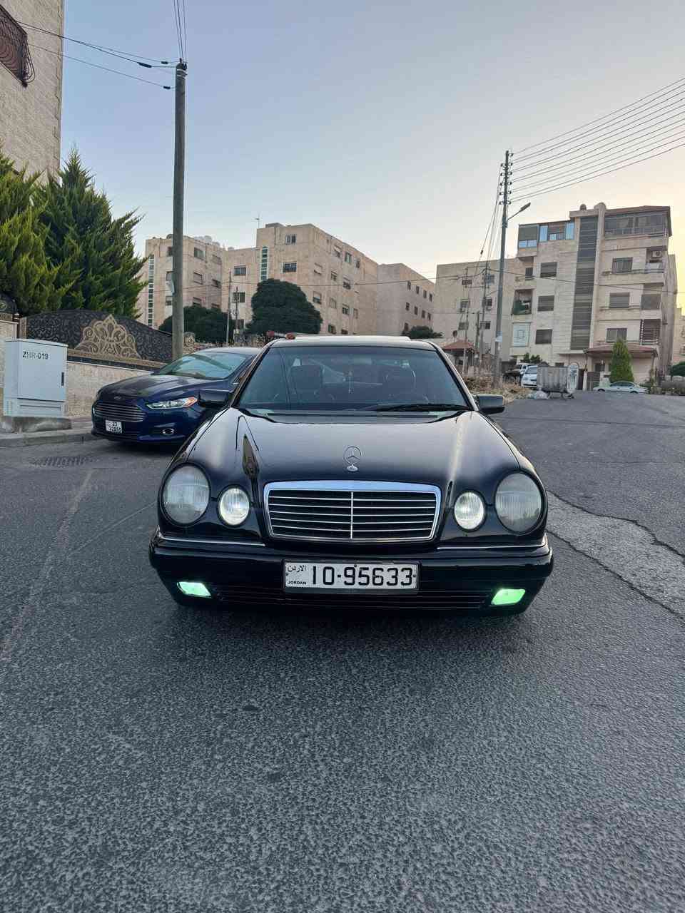 بسم االله الرحمن الرحيم
مرسيدس E200 قرش ونص موديل 1999 

صنف ELEGANCE. 

لون اسود ملوكي فل اتوماتيك مع فتحه اصليه 

الاضافات.  

فتحه اصليه 3 حركات

قير اتوماتيك توب ترونيك 

مكيف  حامي بارد شغال 100% 

سعة المحرك 2000cc قوي واقتصادي 

مفتاخ شفط اصلي

 سنتر لوك سداسي  

 كراسي امامي كهربا 

دهان جديد سكنر اصلي

مسجل   CJV

 مرايا كهرباء

ركايات  خلفية كهرباء

برداي كهرباء اصليه 

غرقة فرمايكا  بحالة ااوكاله 

طقم ضواز ليزر 

كشافات زونن

دراي كلين لكامل السياره

ترخيص الى شهر 3/2027

جنط 17  أصلي 

4 فردات كوشوك بحاله ممتازه 

 (الفحص مرفق بالصور). 

السياره بسم الله ما شاء الله ولا بحاجت قرش صيانه

موقع السياره عمان جبل الزهور 

السعر.                               4750                     كاش كاش 

للاستفسار 0799554324


**إذا كنت صاحب هذا الإعلان وتريد حذفه لأي سبب، رجاءا أرسل رسالة إلى الدعم الفني**