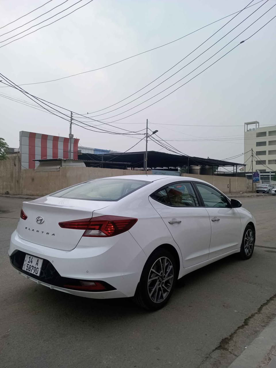 السلام عليكم النترا ٢٠١٩ خليجي فول موصفات كفاله  عامه  سنويه ورقم وهزه كله جديد رقم بصره ماشه ٧٥  الف مكينه ٢٠٠ دوش  كير ٦ نمر  سياره جاهزه بيه جم طكت حالوب من جايه  بلبحر بس القماره  سعر ١٥٨  رقمي *********** البصرة, العراق
