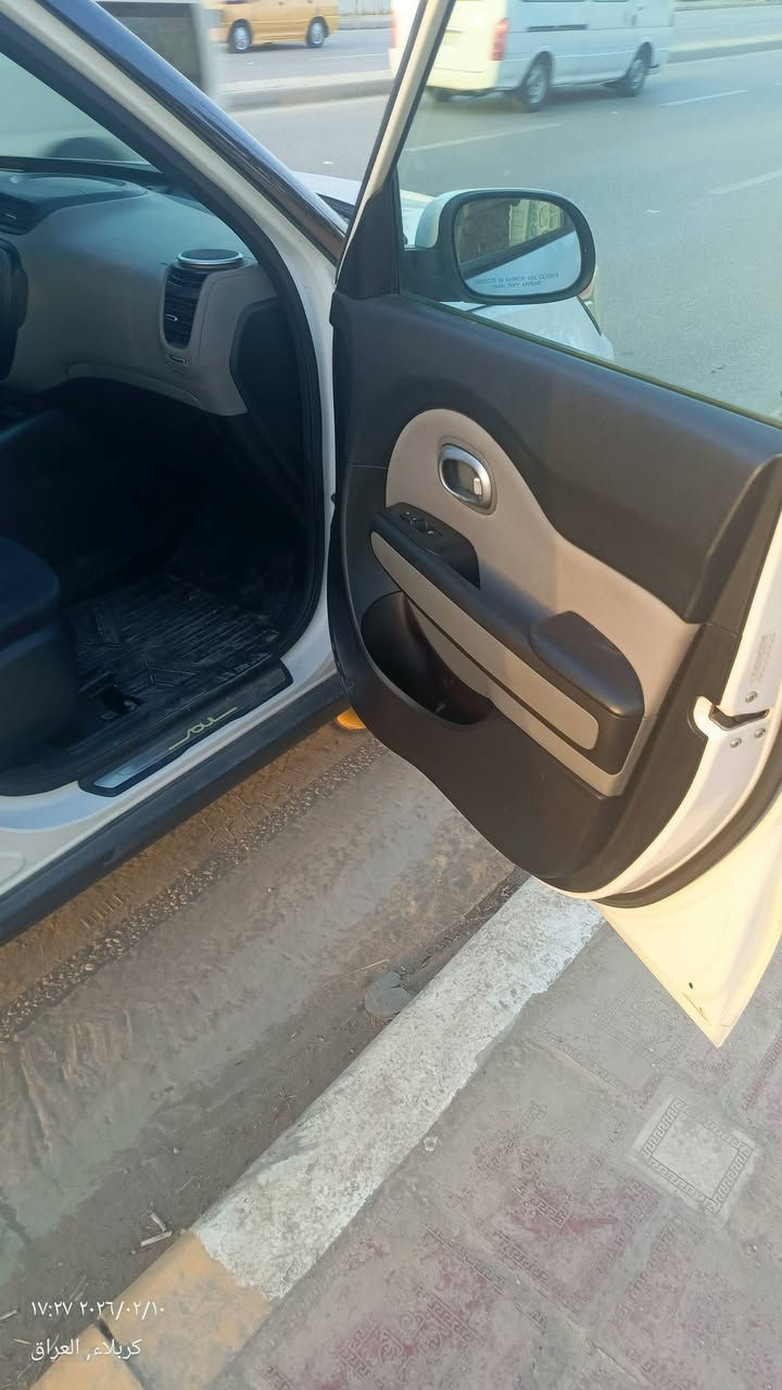 2014 مكينه 2000كير عادي  السياره وارد امريكي كص جنطه متومه طبق الاصل زجاهزه كل نقص مابيها  دخول جديد السعر 48 الاستفسار  ***********
