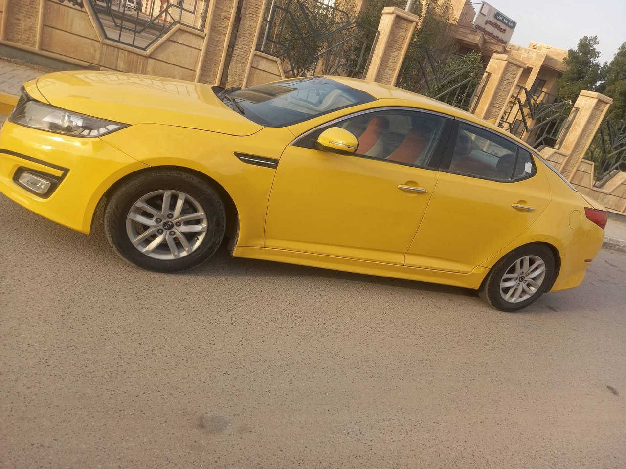 رمضان كريم
السلام عليكم اوبتيما موديل ٢٠١٤ خليجي مكينة ٢٠٠٠ دوش رقم قادسيه باسمي سنوية جديدة مصفرة من كل شي مكينة كير جاهزات مابيهن شي تخم تاير السيارة ضربتها صفحة العبري تكم وقمارة وشواصي مكفولات مكاني سماوة سعرها ١٠٥ الشراي يتصل ***********
