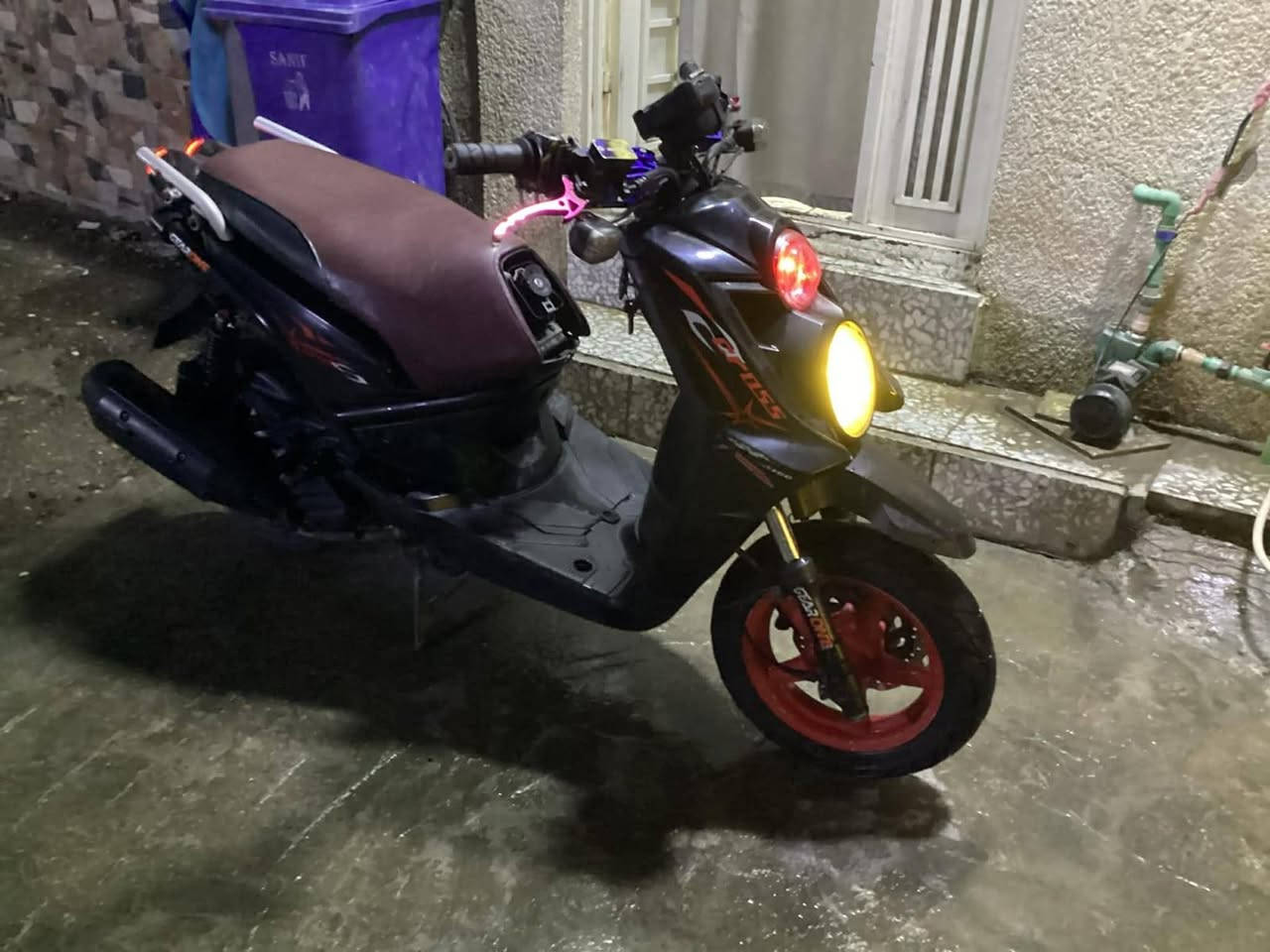 سلام عليكم دراجه سكنس جبلي بوشه ٥٨ ستيرن رياضي يدات رياضي دبلات رياضي دراجه هاون سلف كبير مكاني الحريه واتس  ***********
