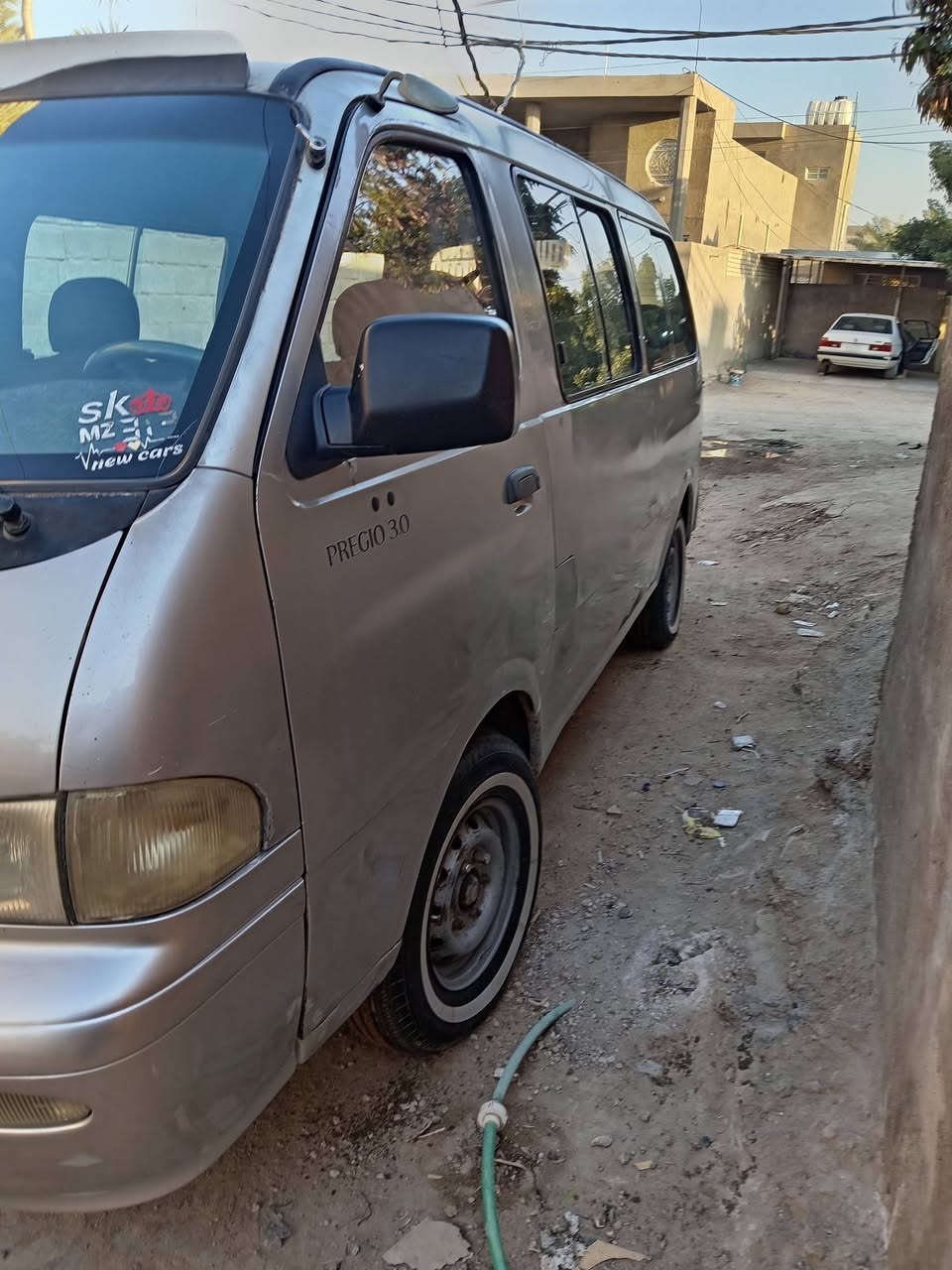 السلام السلام عليكم بريجو موديل 2000 رقم نجف انكليزي مصفره هئية ومرور خطه كوفة نجف سيارة نظيفة شواصي نظيفات جدا مكينة صار شهر من جفتته كلفتني مليون وربع تجفيت شاهد الله تخم تاير جديد راعيه يمي بالنجف يريد مداور السعر 85 وبيه مجال او مراوس بسيارة ستاركس 2007 شرط تكون نظيفة جدا الخاص مفتوح


**إذا كنت صاحب هذا الإعلان وتريد حذفه لأي سبب، رجاءا أرسل رسالة إلى الدعم الفني**