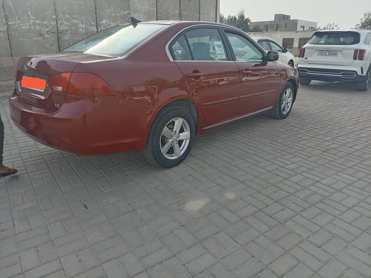 سلام عليكم 
اوبتما 2009 وارد أمريكي 
بيه قطعتين جاملغ لامامي ولبنيد صبغ فقط كير مكينه جدد كله جاهزه مابيه اي نقص سعر 115بيه مجال مكاني واسط 
للتصال ***********
