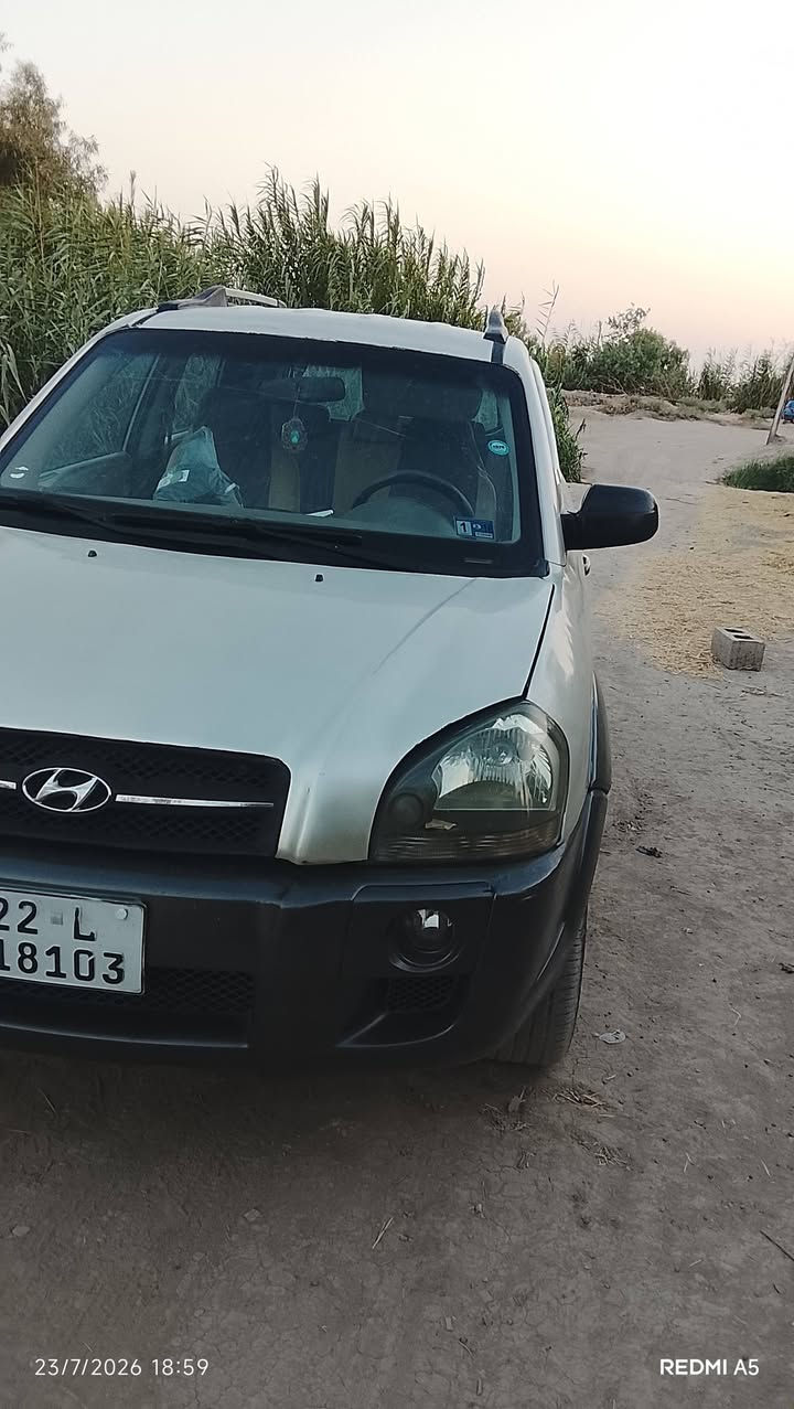توسان موديل 9خليجي رقم شمالي مجدد تبريد حديديه خير من الله السعر 90وبيه مجال العنوان واسط الصويرة ***********
