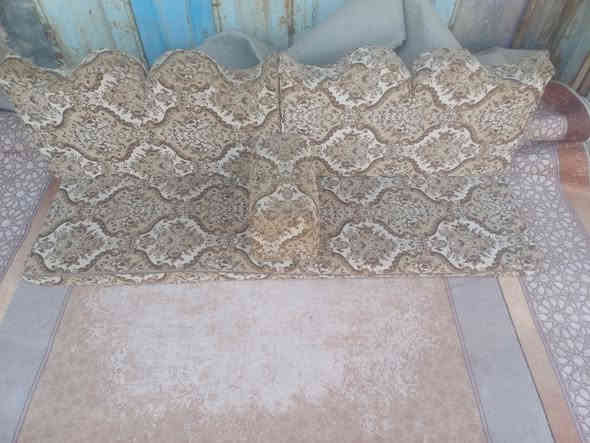 جلسه ملكيه كويتيه استعمال قليل ارتفاع دوشك ١٠ سم 
مع زوليته كامله ٧ ب ٤)))) ٧ دوشك ١٢ ضهر ٧ تكيات ٢ زوايه جلسه مرتبه وفراشه نضيف سعر 375 الف 
يوجد خدمة توصيل العنوان الخضر شارع جياشي محلات ال حجي رشيد 😍😍 ***********
