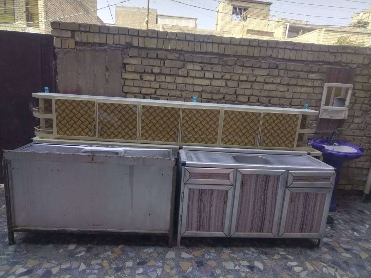 للبيع كاونتر ٤ مترات العنوان بغداد البلديات حي التراث رقمي ***********
