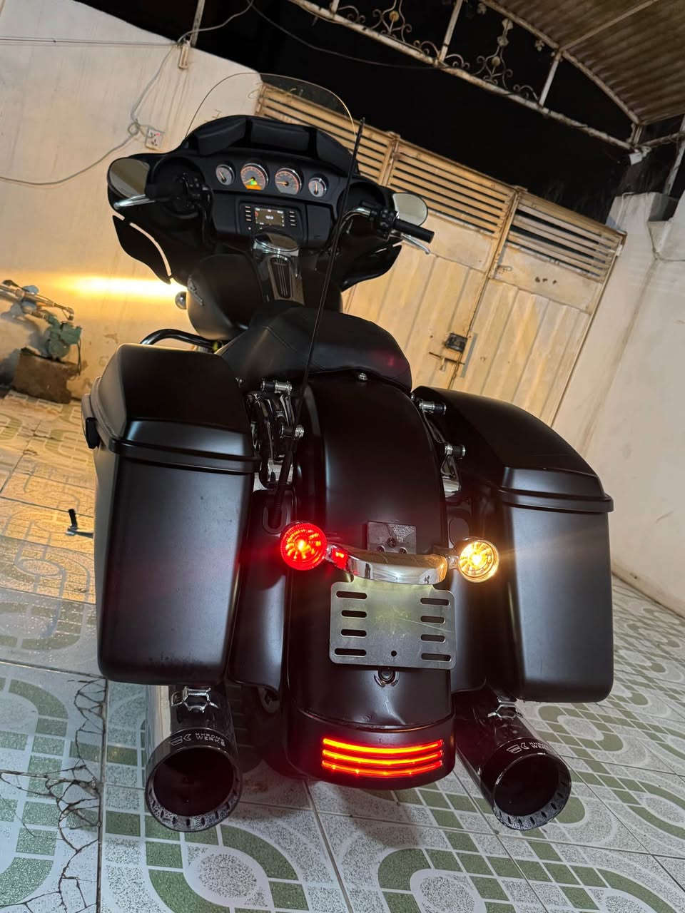 HARLEY-DAVIDSON

FLHXS / Street Glide Special 
2017
ماشي 18000mi أربيل, العراق


**إذا كنت صاحب هذا الإعلان وتريد حذفه لأي سبب، رجاءا أرسل رسالة إلى الدعم الفني**