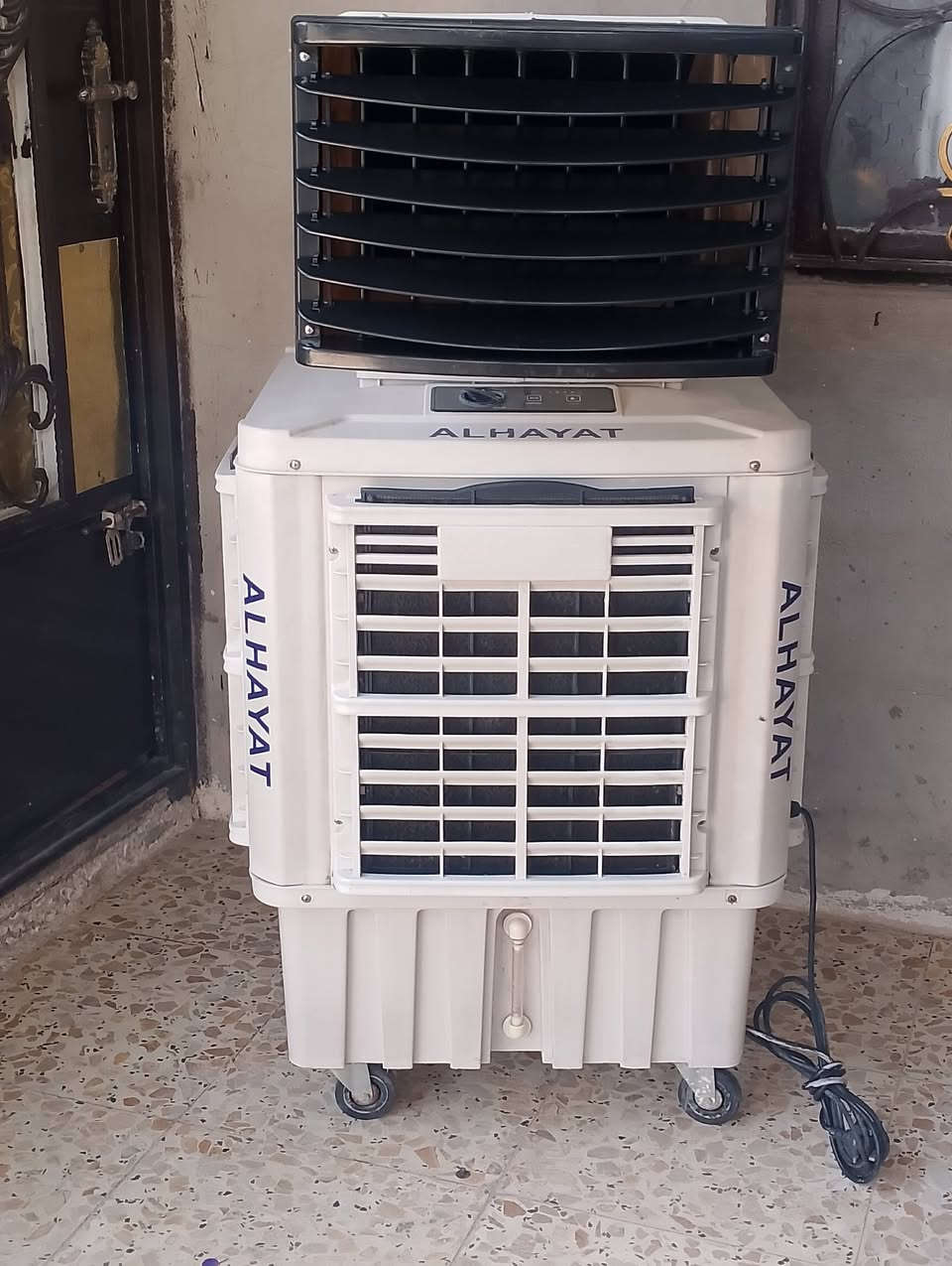 مبردة دكت حجم 40 نوع المبردة الحيات اصليه مطور نحاس سربس 3سرع حلفات مقلون اصليه استعمال  شهرين فقط جديده مابيها اي ضرر ولا عطل ع الفحص  اليريدهه يراسلني خاااااص مكاني بغداد الأمين الثانيه


**إذا كنت صاحب هذا الإعلان وتريد حذفه لأي سبب، رجاءا أرسل رسالة إلى الدعم الفني**