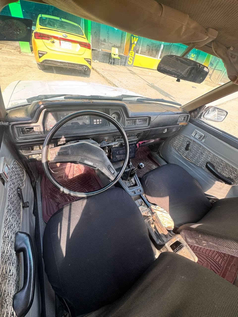 السلام عليكم
كرونا 80 كير عادي 4 نمر  مرتبه كل كهربائياته حداديه مرتبه كلشي شغال بيه 
35$ مجال جدا بسيط ***********  عنوان بغداد رقم السياره نينوى اي مكان تتحول رقم نكليزي السياره بااسمي
