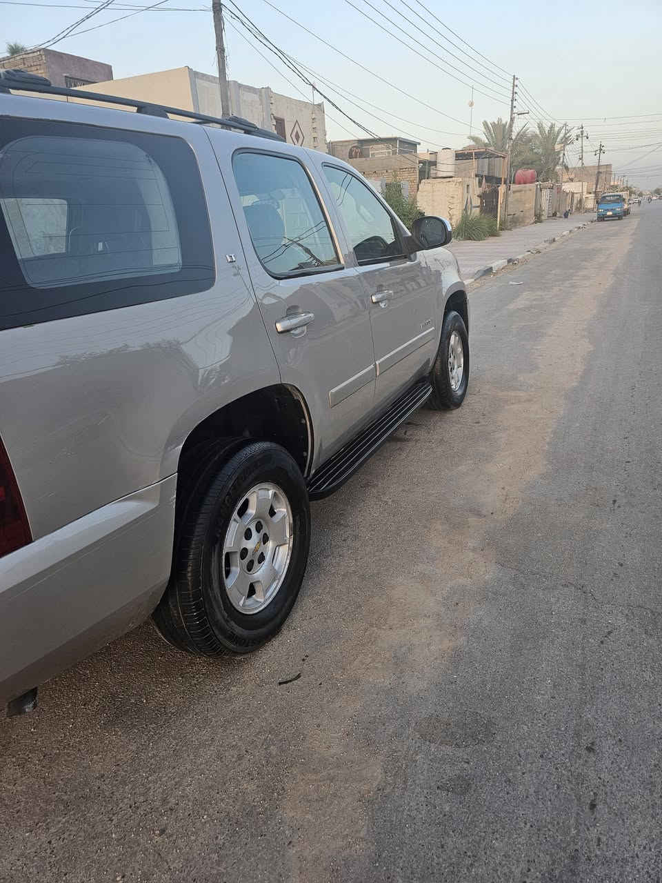 تاهو للبيع بدون مراوس موديل 8 رقم سليمانيه باسمي تحويل مباشر سياره كفاله عامه من ضربه صبغ فتح تخم تاير جديد تبريد تدفئه *********** كهربائيات كله شغال مكان السياره كربلاء السعر 195
