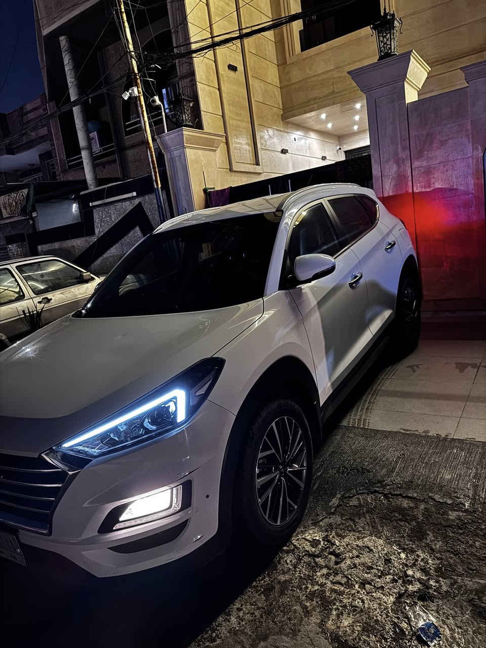 السلام عليكم توسان خليجي 2020
المواصفات 

بصمة مكينة 2000 دوش

هند ابريك بل يد

قطعتين تبريد شخط اسفل البابين موضح بل فيديو  شوفه زين

مكان السيارة بغداد المشتل حي المعلمين *********** السعر 205$ وبيها مجال
