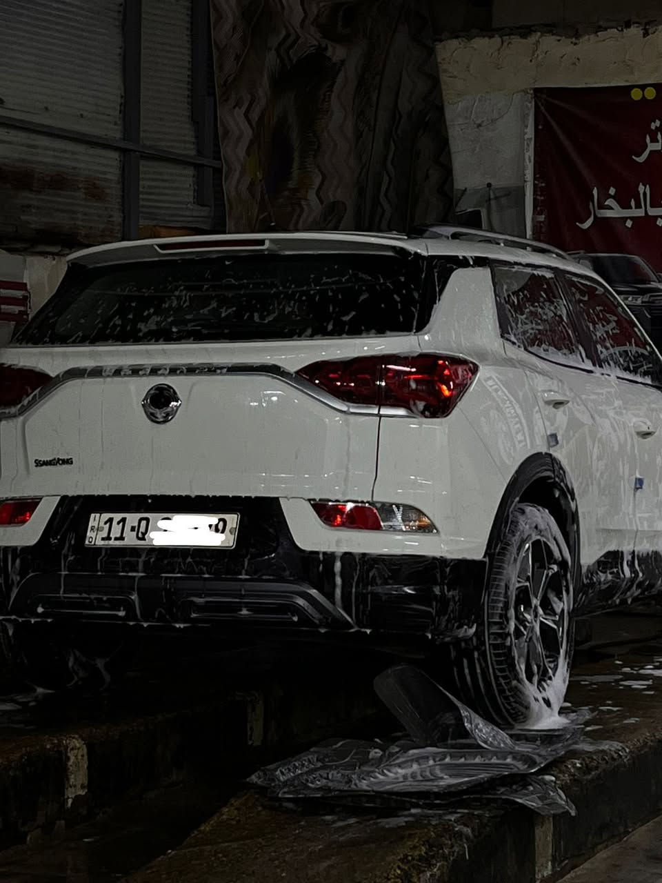 للبيع – سانغ يونغ كوراندو 2024 
 • الموديل: 2024 ((رقم بغداد))
 • القير: أوتوماتيك
 • اللون: أبيض
 • المحرك: 4 سلندر / 2000 
 • الوقود: بنزين

المواصفات:
 • شاشة لمس
 • كاميرا خلفية
 • حساسات امامي خلفي
 • تحكم بالمقود
 • مثبت سرعة
 • تكييف قوي ❄️
 • مرايا كهرباء
 • زجاج كهرباء
 • قفل مركزي
 • أنوار LED
. فتحه بانوراما
الحالة:
 • السيارة شبه جديدة ماشيه 40000
 • استخدام شخصي
 • بدون حوادث مكفوله من الدعاميه للدعاميه 
 • الفحص حاضر
السعر 175$
للأستفسار الأتصال على الرقم : ***********
