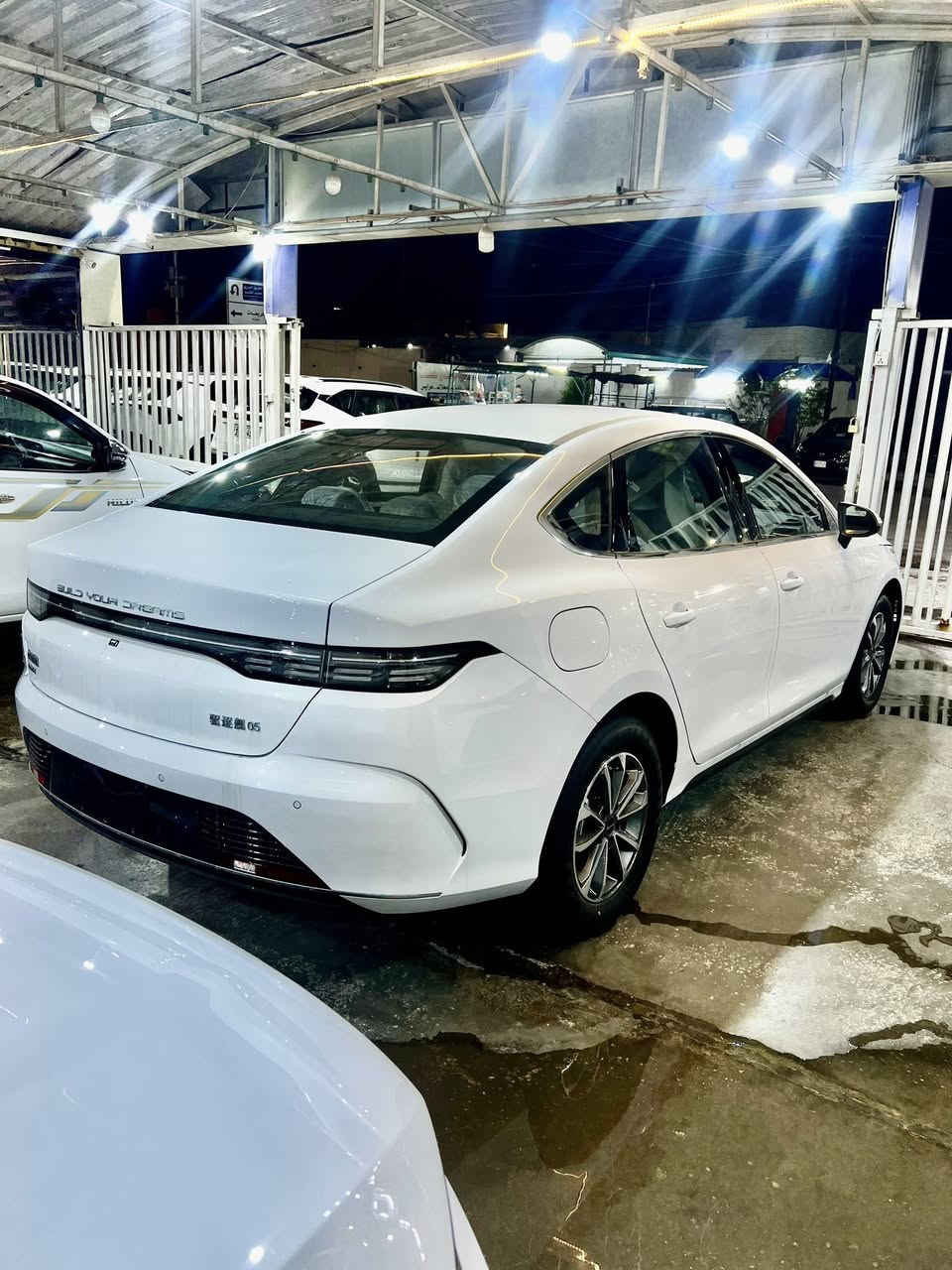 ♦️بي واي دي ديستروير 05 موديل 2025♦️

‼️مواصفات معروفة‼️

♦️ملحقات كاملة(شاحن+كرت+منفاخ)
♦️كير ماوس
♦️شاشة كبيرة دواره 
♦️قطعتين تبريد
♦️مقاعد جلد ابيض رياضي

❌✨السعر: : 18,500.000 دينار ❌
(السعر شامل الدلالية)
السيارة تترقم بغداد✨
‼️البيع نقد فقط ‼️

📍العنوان:بغداد الكريعات شارع الوقف السني معرض الفرقان لتجارة السيارات

☎️للاستفسار:
***********
***********
***********
