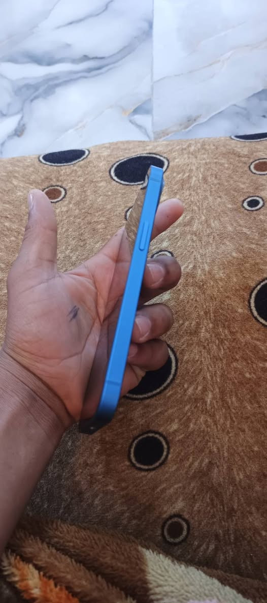 ايفون 13عادي
مبدل بس شاشه اصليه فيس ايدي شغال 
بطاريه 92معلايه  
الجهاز حيل نظيف مابي ولاشخط
السعر 325وبي مجال بسيط


**إذا كنت صاحب هذا الإعلان وتريد حذفه لأي سبب، رجاءا أرسل رسالة إلى الدعم الفني**