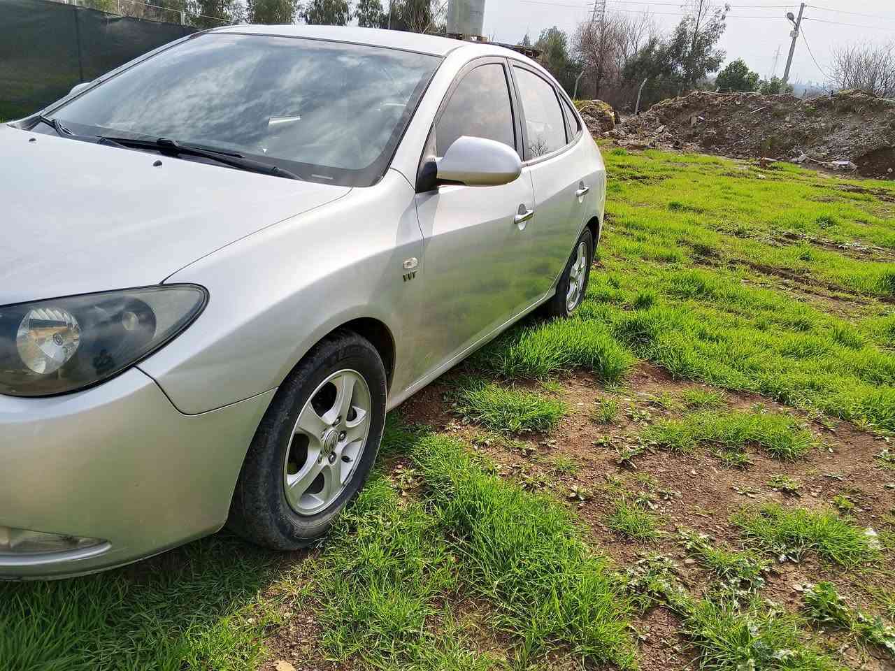 هۆندا  ئاڤانتی
مۆدیل 2008
کوشنی هیتەر  سوکان ڤۆلێمە 
تەبریدی لەمسە  
سەغفی بۆیاخ نیە 
گەڤەر گۆڕاوی بەشرت گەڤەر گۆڕاو نییە
داعمو لێ دراوی نیە 
پێشو دوای کەپسە 
گێڕو مەکیینەی بەشترت 
تێبینی  دوو پەلەی بچوک  کال بوونەوە بە سغفەکەیە تی  دیاریم کردوە 
***********
