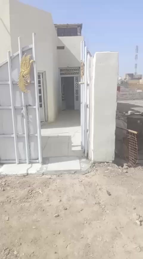 السلام عليكم للبيت البيع قرب شارع الوكفه مساحه 100 متر طابو زراعي ‏‪0783 884 4010‬‏
