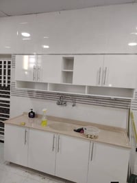 سنك وملحق للبيع جديد غير مستخدم قطعتين تفصال نوع خشب تركيmdf قياس متري...