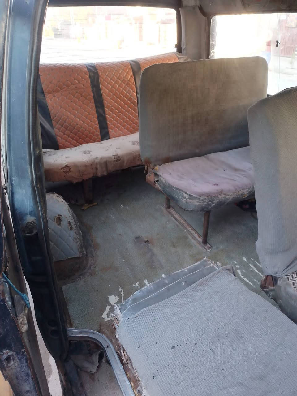 السلام عليكم
بستا للبيع 
رقم احمر ديالئ 
موديل 95 
كير خير من الله 
مكينه بيه تبخير قليل 
بم دينمه سلف خير من الله 
تخم تاير باتري جديد 
صاحبه موجود بس ماواصله 
مستمسكاته موجوده 
السعر 19 وبيه مجال لشراي 
اتصل ودلل *********** 
مكان السياره واسط صويرة
