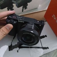 كاميرا  سوني ZV-E10  + معدات تصوير للبيع كاميرا  سوني ZV-E10  إضاءة Go...