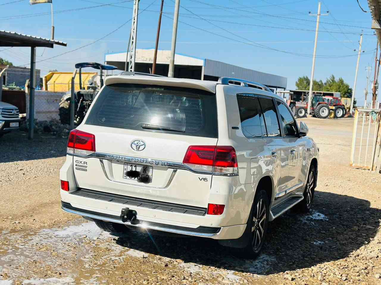 السلام عليكم للبيع او مراوس
لاندكروز 2019 كراند تورنك فول مواصفات  GXR
كشنات جلد اصلي 
كشن 3دكم 
8ايرباك 
باب صندوق كهرباء 
شاشه ليزريه باقي لمواصفات معروفه 
رقم بغداد تحويل مباشر 
سياره جديده ماشيه 125 حقيقي 
سونار مرفق بل منشور 
تخم تاير صدر جديد سياره جاهزه 
المكان واسط الزبيديه 
للاستفسار اتصل 
***********
