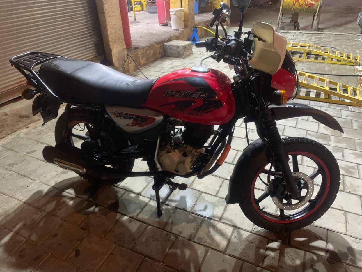 السلام عليكم
بوكسر للبيع موديل 23 مكفوله كفاله عامه برغي ما مفتوح بيهه وصارلهه شهر متروكه سعرهه (2450) وبيهه مجال حك جيه مرقمه رقم عربي بلتحويل يصير نكليزي وتحويل ثاني يوم 
 مكاني مدينه الصدر

 ***********📞📞
