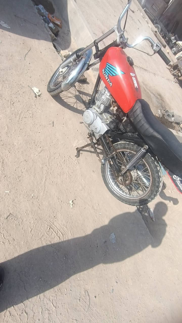 سلام عليكم دراجه 19مكفوله عشاير  كلك كلك مكفوله عشاير سعر 300 بيه مجال بدون سبايدر 
قضاء الرفاعي ***********
