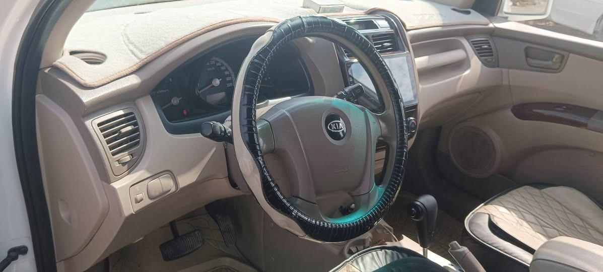 السلام عليكم كيا سبورتج موديل 2009 لون ابيض كامله اي نقص مابيهه داخل بيجي رقم شمالي سليمانية للبيع128 او مراوس 
***********
