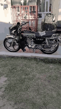 السلام عليكم ماطور سوري 2018 شرط ما مفتوح كل شيء شغال ورمانيه كل الشغال محرك ما مفتوحطالشرا شراي اتصل على هذه الارقام***********.      ***********
