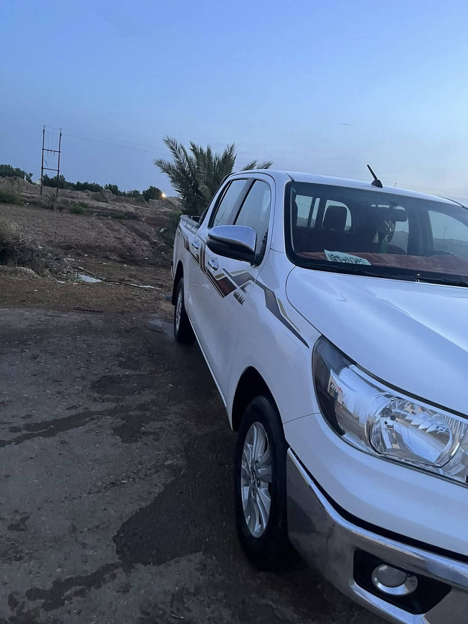 للبيع..  بيك آب هايلوكس 2019  كويتيه  داخل احمر تحكمات ستيرن جهتين
تبريد قطعتين  مانع تزحلق نضام اقتصاد وقود ونضام درايف شاشه كامره وخلفيه

وبعد عدة مواصفات  محرك وگير كفاله نضافه100 بيه   بارد  الجاملغ الخلفي والجاملغ الامامي ربع وبيه الباب الخلف السياق تبديل اصلي وكاله رقم اربيل  

***********
