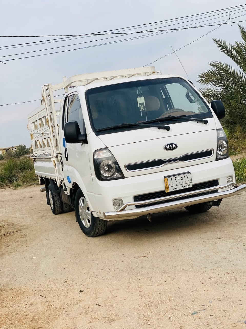 ￼ سلام عليكم سيارة للبيع￼ كيا بنجو مقفول السيارة وبعد العامة مدير 2017 السعر￼ 120 رقم الهاتف***********
