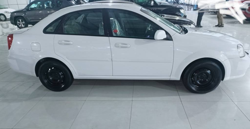 اوبترا 2012 اوتوماتيك رقم سليمانيه جديد
سيارة 150كم ماشيه جديدة محرك كير تبريد كله بشرط. سيارة مكفولة من الصبغ 
السونار مرفق من الصور
مكان كلار   ر.م. و واتساب *********** كالار, السليمانية
