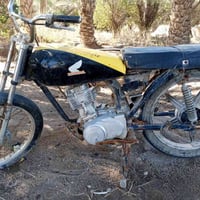 دراجه للبيع سعر ٨٠ وبيها مجال لتواصل 07801450098