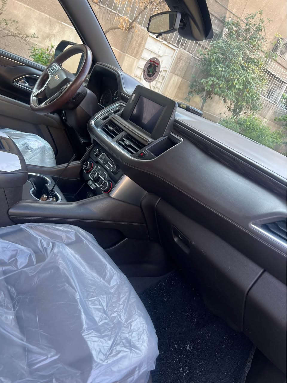 تاهو خليجي  2021 للبيع بسمي سياره جاهزه 
سونارها مع الصور مكانها حي عدل قطعتين صبغت اثر شخط ماشيه 163 للاتصال 
 سعرها 410
*********** بغداد, العراق
