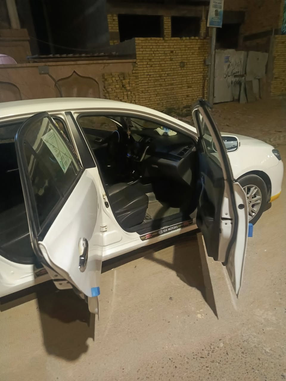 سلام عليكم البيع سياره سايبا اريو مديل 18 مكينه 1600 سياره نضيفه حلوه لا معجون ولا صبغ بي  شويه قليل  سنويه 28 مكان اليصره النجيبيه سعر 55 بي مجال حك الجيه    ***********
