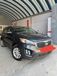 سورنتو البيع رقم بغداد وارد امريكي ماشيه 82 حادث موضح بالصوره سياره جد...