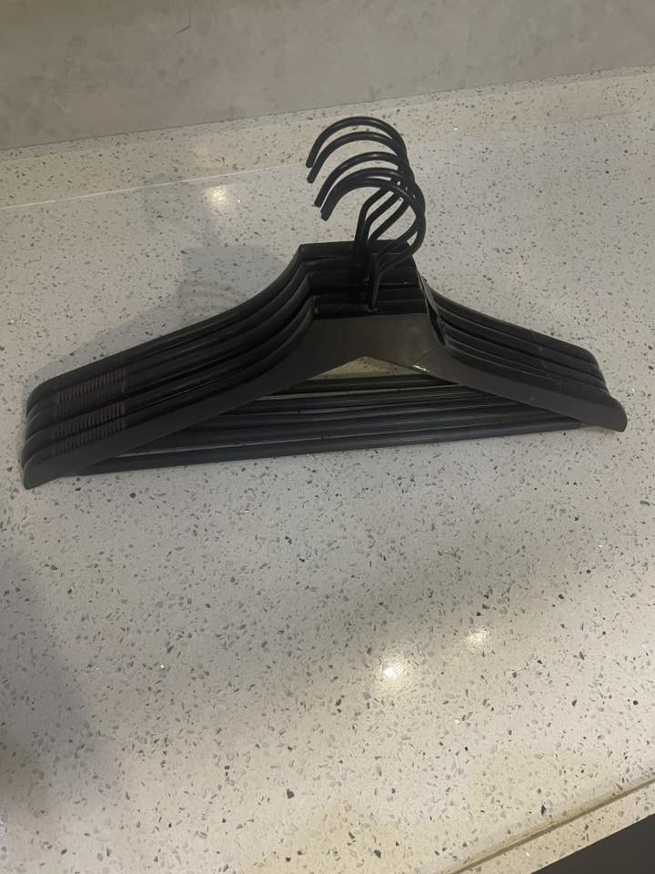 السلام عليكم ورحمة الله وبركاته اخوان عندي ٢١٥ تعلاكه صاج لاستفسار الاتصال ***********
