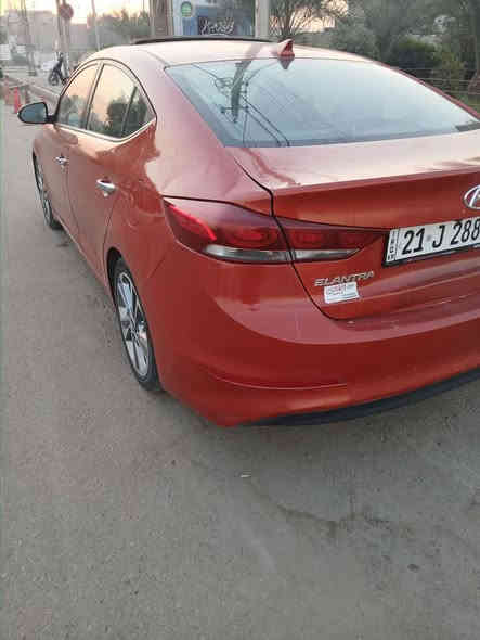 السلام عليكم 
النترا 2017 لمتد فول مواصفات لون مشمشي مميز وارد كندي رقم سليمانيه سنويه لل 2029 تحويل ثاني يوم ماشيه 137KM 
كشنات جلد 
فتحه 
بصمه وترحيب 
4 كشنات تدفئه 
مكينه 2000 دوش 
ويل كب 17 وزوج تاير امامي جديد
مري قلاب بالبك 
تدفئة ستيرن 
3 وضعيات قياده 
رادار 
مثبت سرعه 
شاشه وكاميرا 
كشن السايق كهرباء وخزن ميموري 
السيارة بيها صبغ جوه الرقم الخلفي وصور الحادث والسونار موجودات بالمنشور 
السعر 125 
للاستفسار:***********
اتصال فقط مكلف بالنشر
