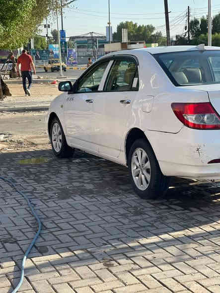 السلام عليكم 
بي واي دي اف ثري موديل 11 السياره بيه قطعتين صبغ رش بدون دواخل كير مكينه تبريد خير من الله تخم تاير السيارة ناقصه بس صدر سنويه ل27 بااسمي مكان بغداد أبو دشير نهايه ال120 
السعر 55 وبيه مجال 
***********
