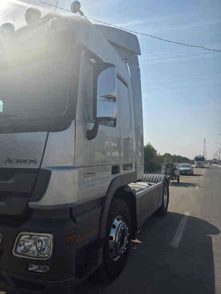 اكتروز مارسيدس بس راس مسجله فلات تحويل ثاني يوم سنويه لل ٢٩ هزه بيها بعد سنه 

مكينه ١٨٤٤ مكفوله كير محرك شاصي قماره موديل 2013 اصل 

اللون سلفري 
ثلاجه
رتايدر 
سعر 470 ورقه

العنوان البصرة. ياسين خريبط. 
الشراي يتصل على الرقم . 
***********
*********** البصرة
