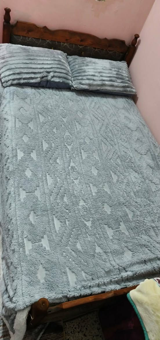 غراض بيت اخو الجديد كله نضيف التخم مابي اي ضرر عشره مقاعد اصلي والثلاجه اخت الجديده حجمها كبير الشراي شوف الصور والسعر عل خاص


**إذا كنت صاحب هذا الإعلان وتريد حذفه لأي سبب، رجاءا أرسل رسالة إلى الدعم الفني**