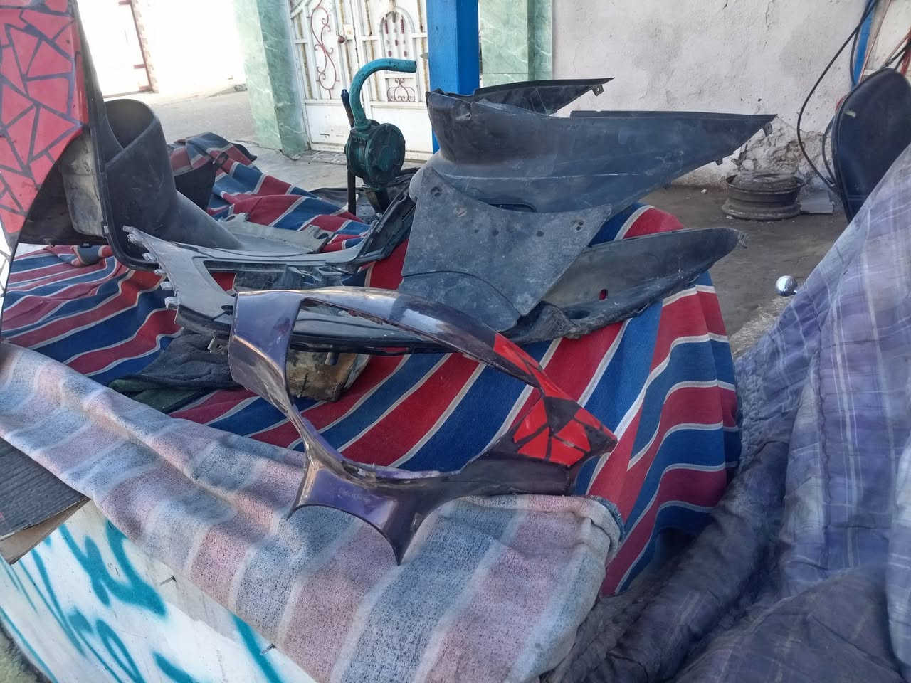 السلام عليكم شباب عندي غراض 
ماكس البيع الشراي يتصل على الرقم ***********
