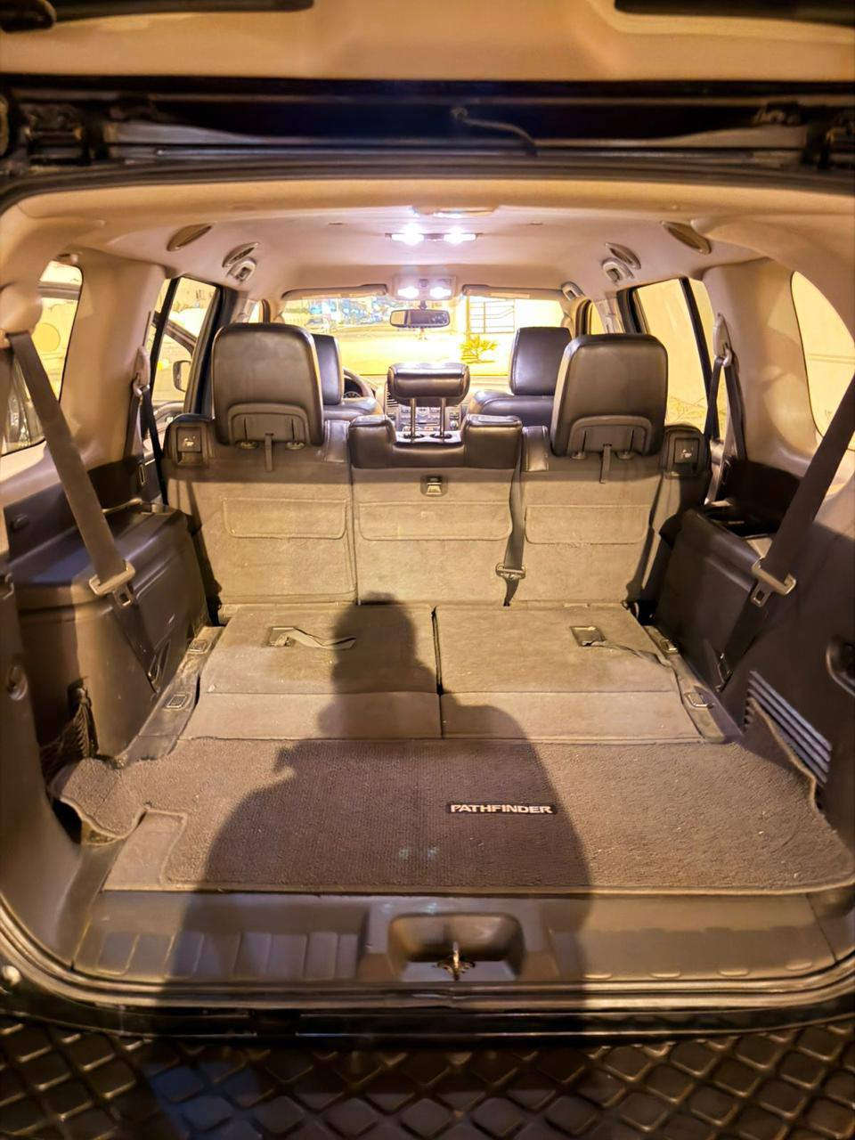 سلام عليكم نيسان فافندر 2012
سيارة جديدة كلج معنة الكلمة  فول بصمة كشنات كهربائية تبريد 3قطع  السيارة ماشية 70 حقيقي. السيارة كلش حلوة جانت متروكة تخم تاير كشرهة شخط مابي السعر 115وبيهة   مجال بصيط العنوان بغداد المحمودية الاتصال *********** / ***********
