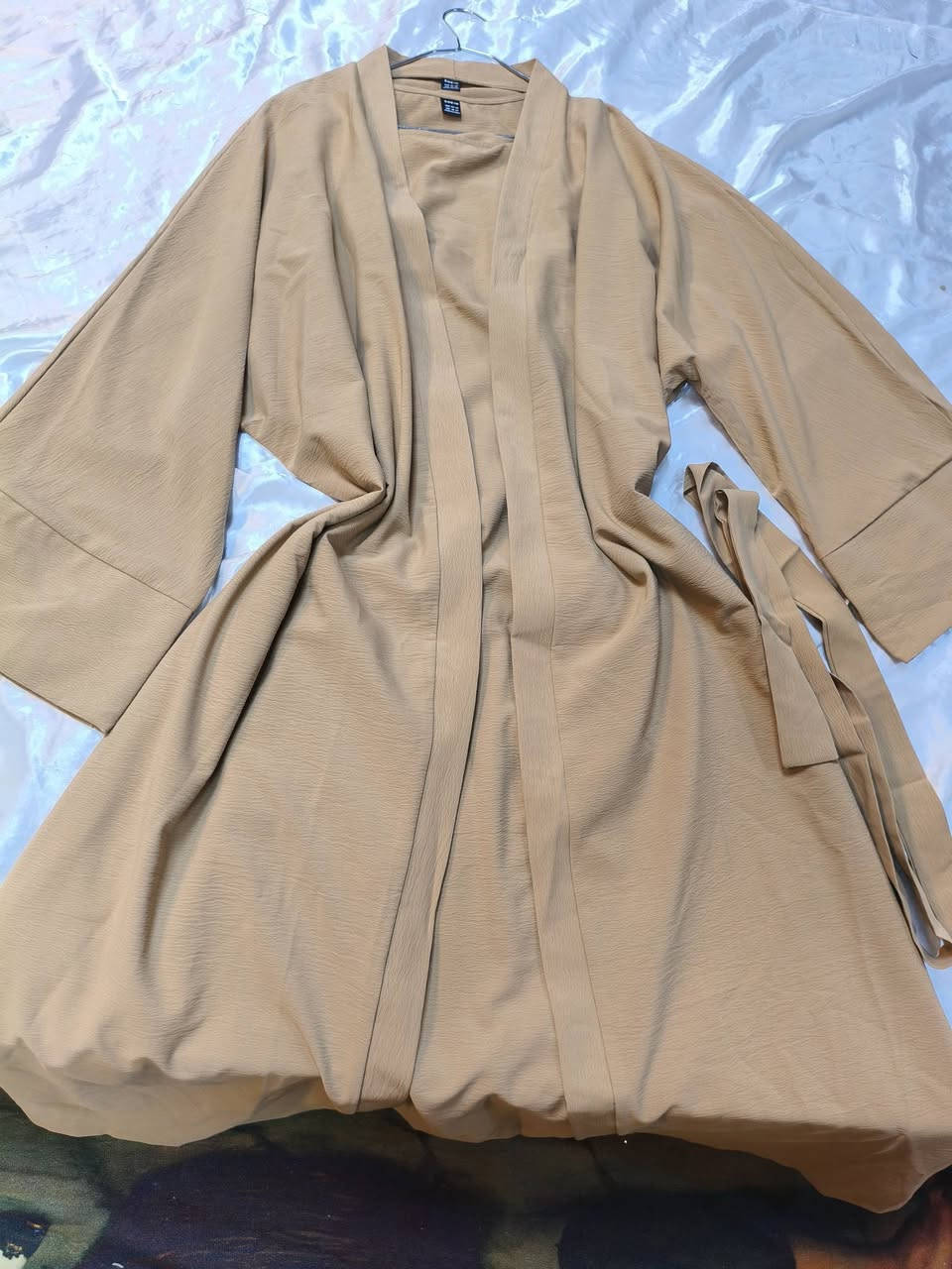 ٣قطع بشت وبينصل وحزام ليبل قياس اكسين
سعر٢٠ نفس لون لابستة المودل الاضائة عاكسة


**إذا كنت صاحب هذا الإعلان وتريد حذفه لأي سبب، رجاءا أرسل رسالة إلى الدعم الفني**