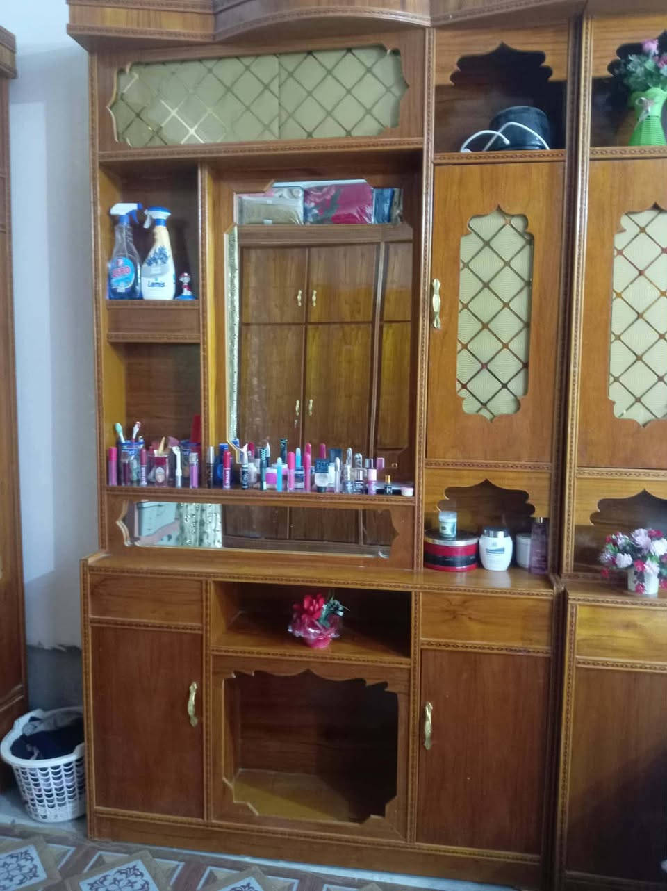السلام عليكم غرفه مستعمله شيء قليل نظيفه جدا عنوانها بغداد التاجي الباب الاول منطقه جرف الملح اي استفسار رقم الهاتف *********** بي واتساب
***********بي واتساب 
سعر خاص
